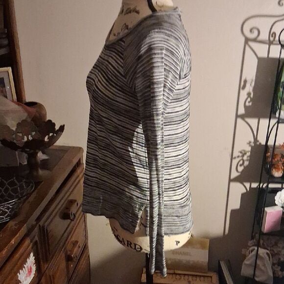 Splendid Black and White Striped Blouse Size Small - Picture 11 of 11